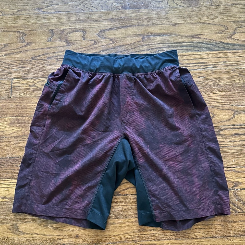 Men's Lululemon Burgundy and Black Shorts